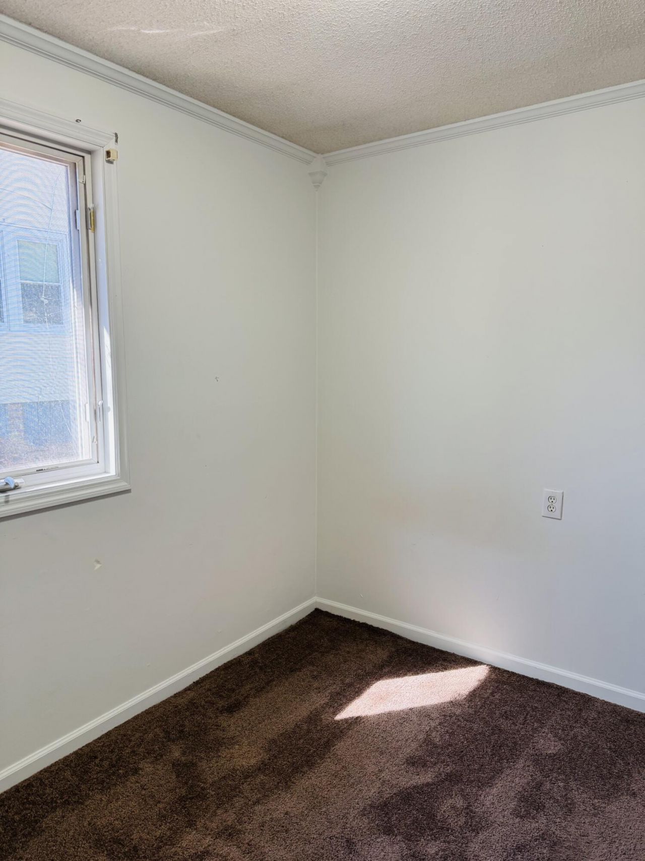 100 Newell Street Photo 14