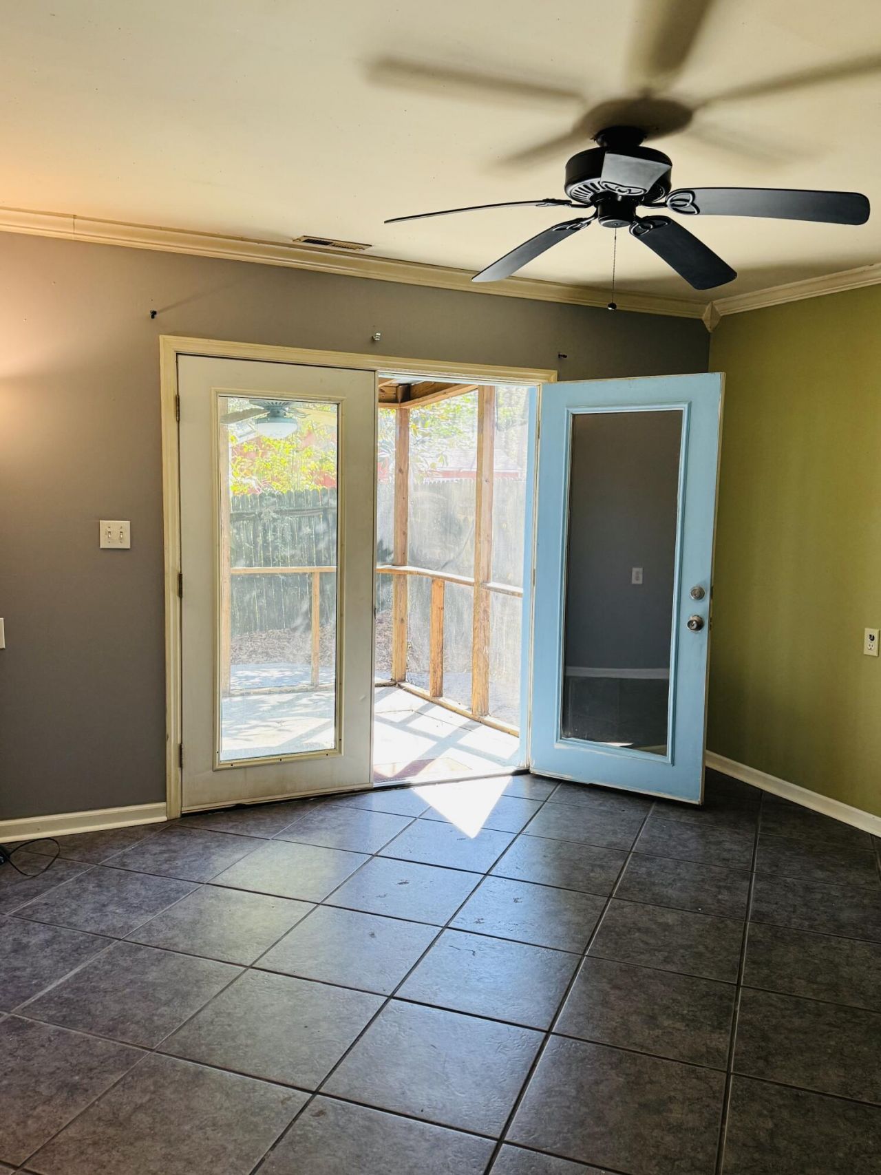 100 Newell Street Photo 19