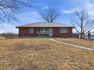 18325 Baxter Road, Lawson, MO 64062