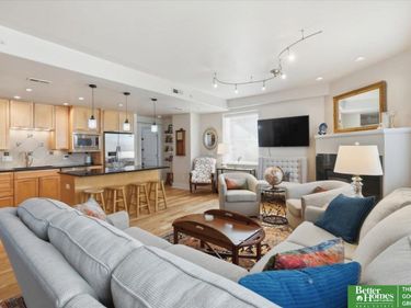 1403 Farnam Street, Unit 512, Omaha, NE 68102