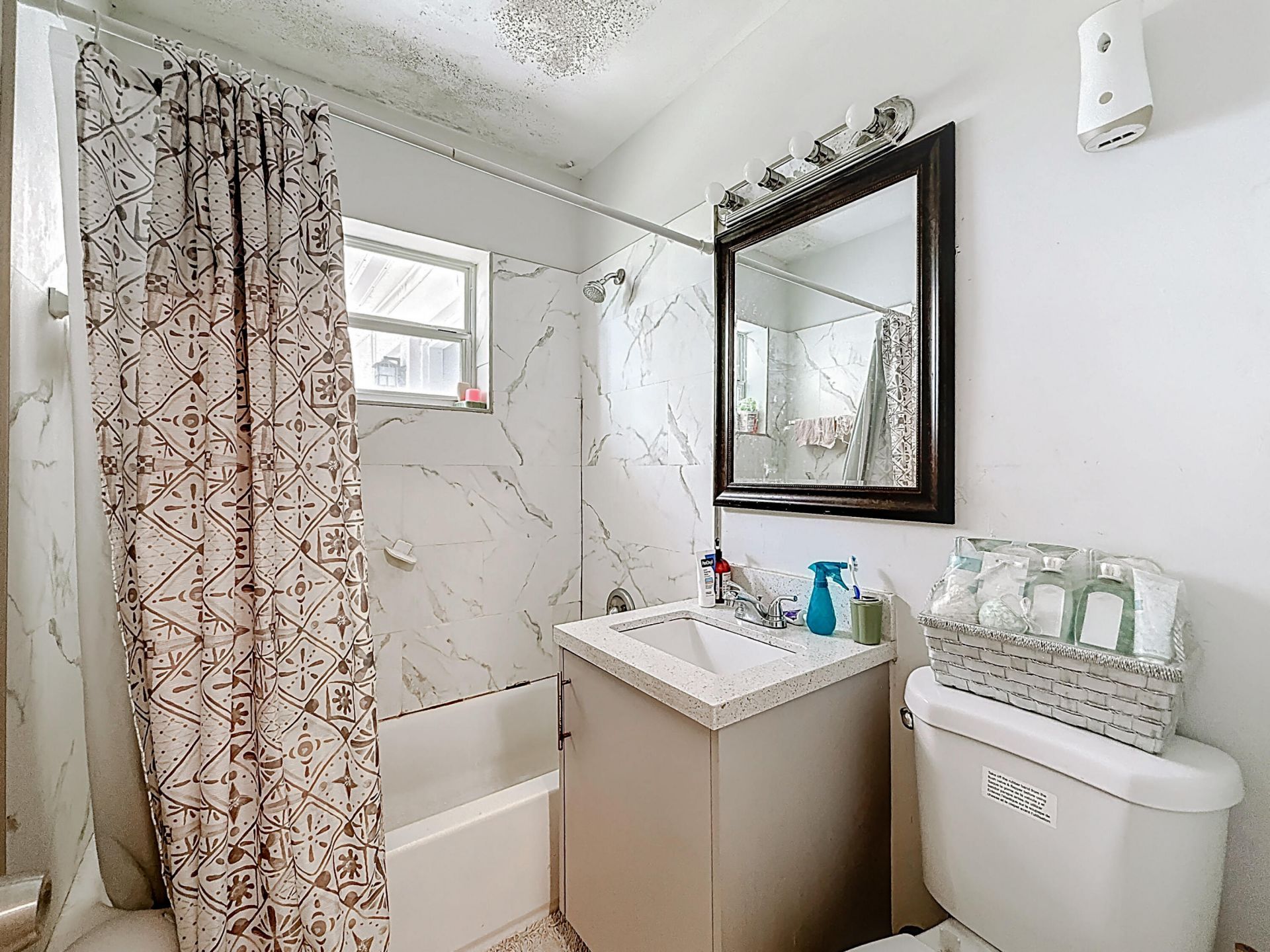 3020 NW 17th Street, Fort Lauderdale, FL 33311 Photo