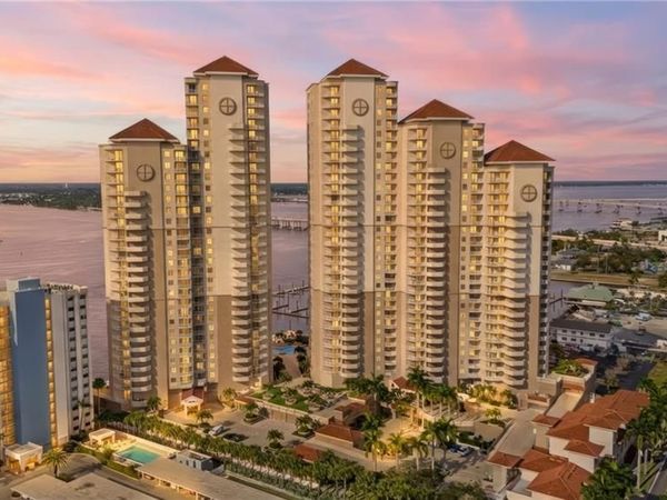 2090 W 1st ST, Unit 1206, FORT MYERS, FL 33901