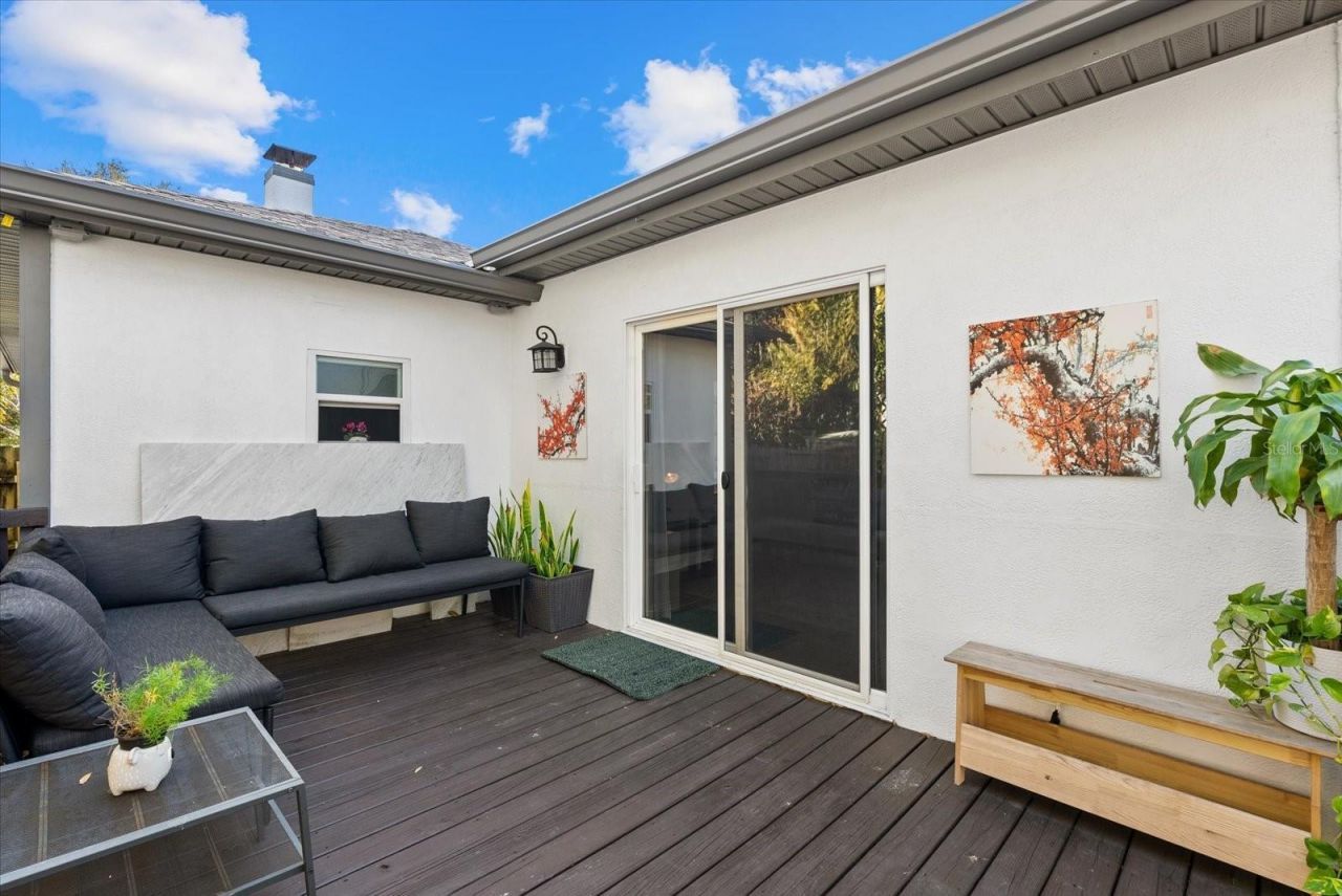 343 37th Avenue Ne, Saint Petersburg, FL 33704 Photo