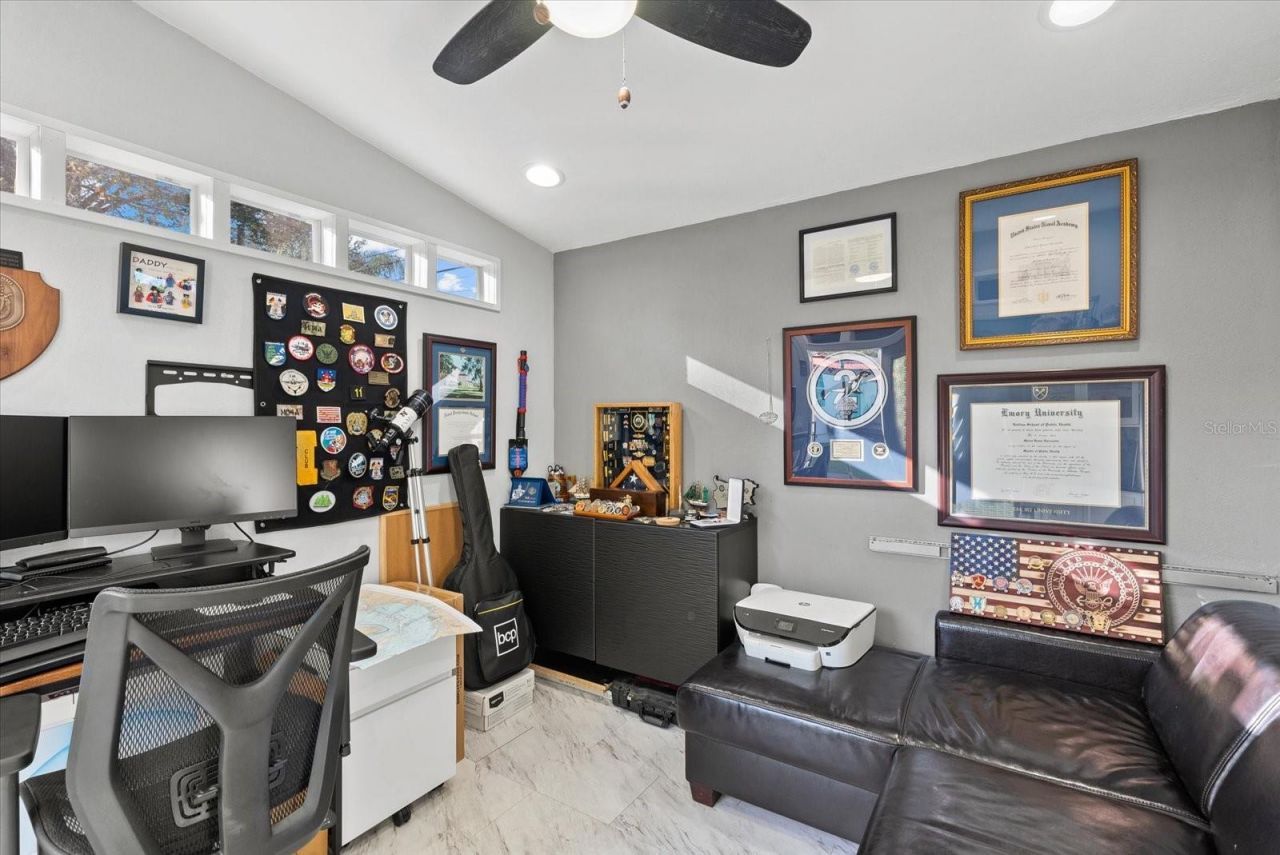 343 37th Avenue Ne, Saint Petersburg, FL 33704 Photo