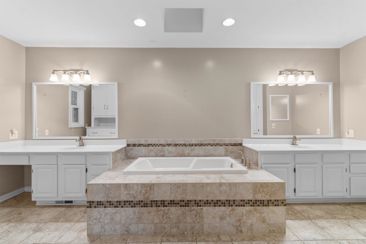 75 Duck Pond Pl. Photo 16