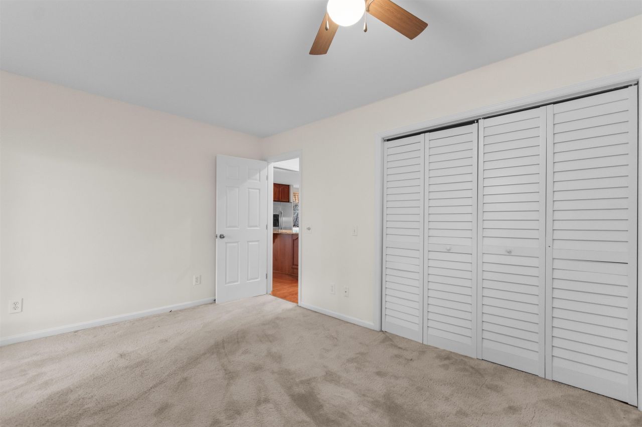 75 Duck Pond Pl. Photo 21