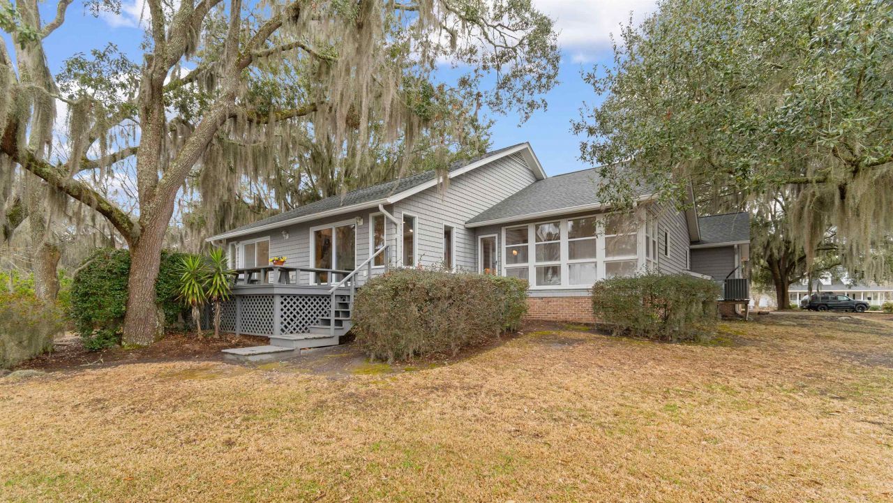 75 Duck Pond Pl. Photo 32