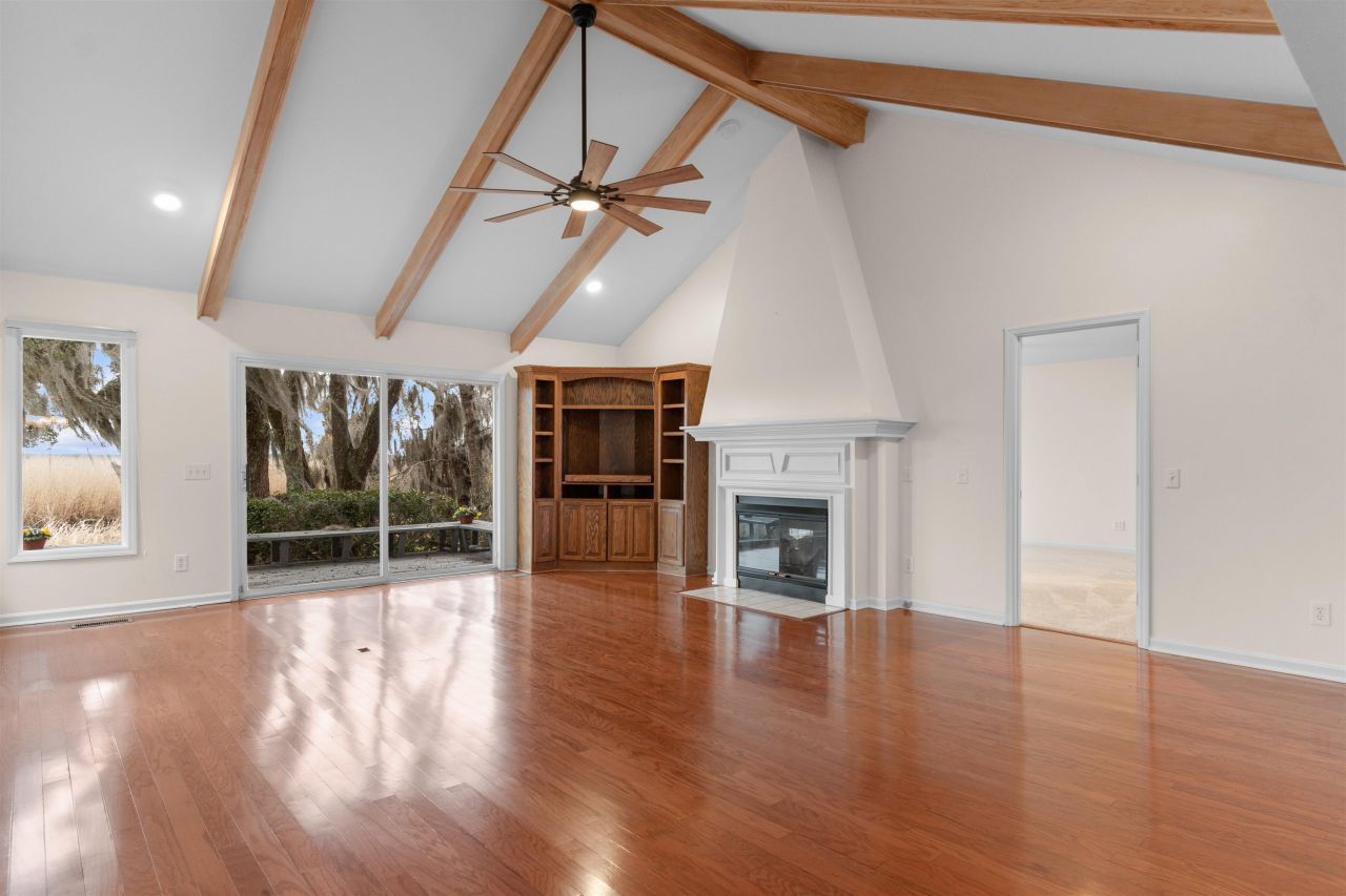 75 Duck Pond Pl. Photo 4