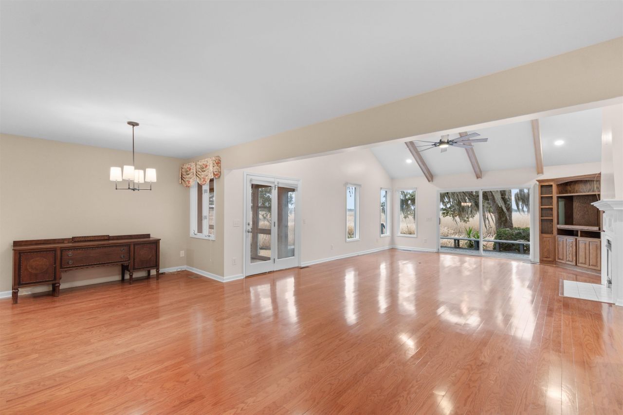 75 Duck Pond Pl. Photo 6