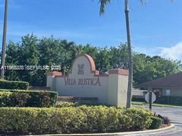 18810 NW 57th Ave, Unit 109, Hialeah, FL 33015