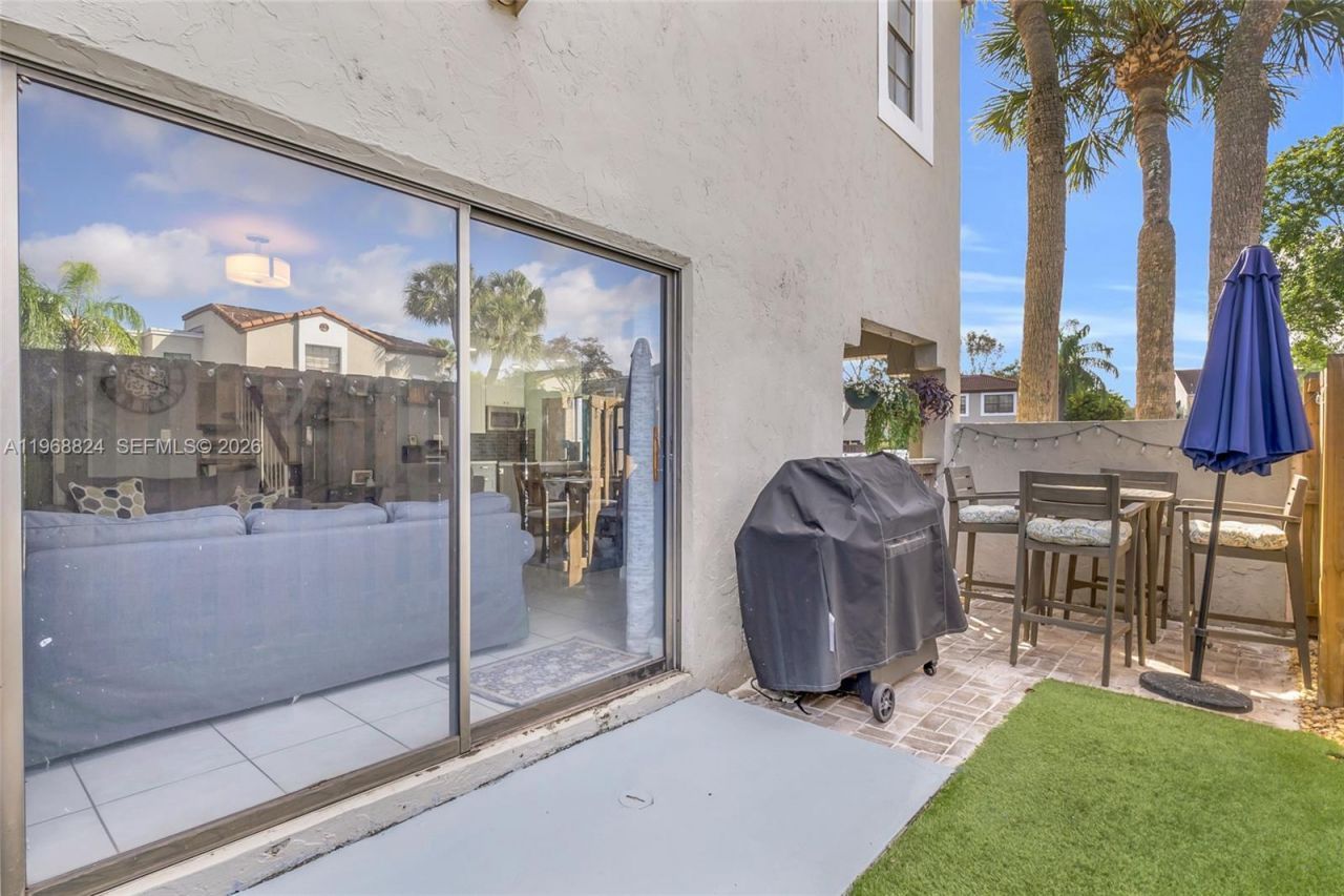 10425 SW 153rd Ct, Unit 8, Miami, FL 33196 Photo