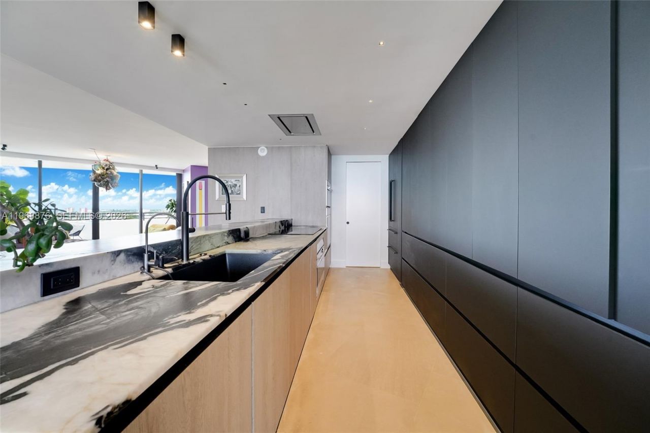 720 NE 69th St , Unit 12S, Miami, FL 33138 Photo