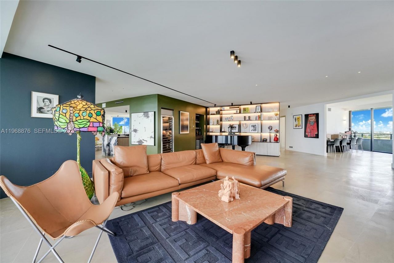 720 NE 69th St , Unit 12S, Miami, FL 33138 Photo