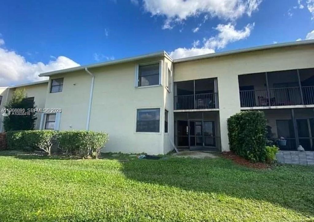 929 Hamilton Dr , Unit 929F, Homestead, FL 33034 Photo