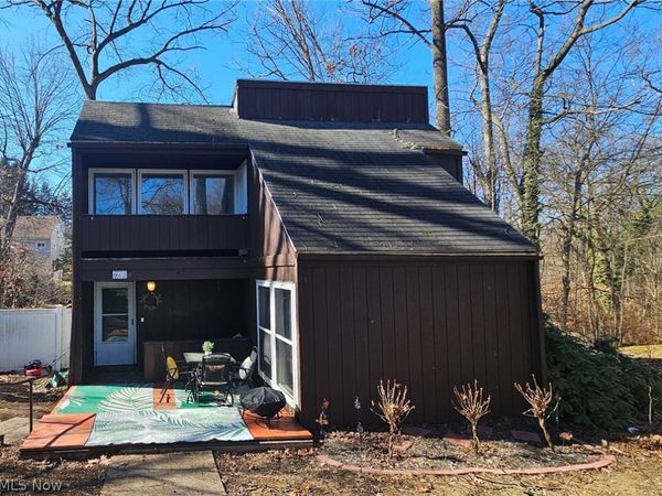 942 Caddo Avenue, Akron, OH 44305