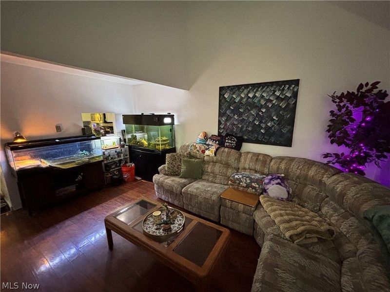 942 Caddo Avenue, Akron, OH 44305 Photo 7