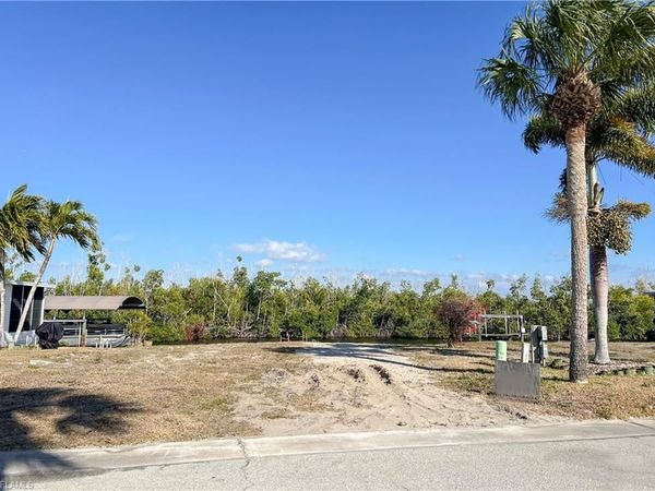 17841 Bryan CT, FORT MYERS BEACH, FL 33931