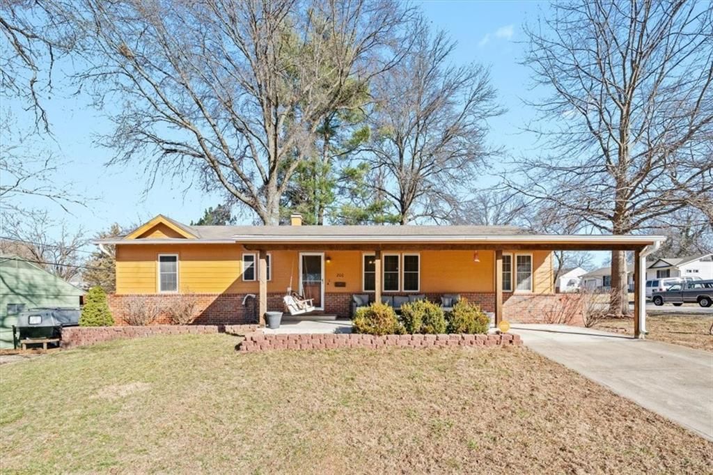 200 Park Avenue, Belton, MO 64012 Main Photo