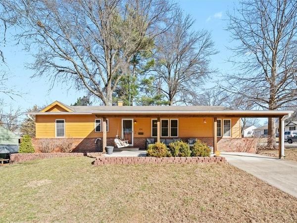 200 PARK Avenue, Belton, MO 64012