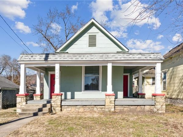 426 Benton Avenue, Excelsior Springs, MO 64024