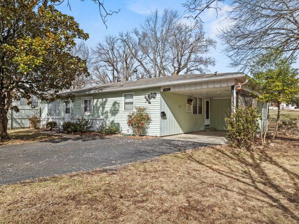 2643 W Walnut Street , Springfield, MO 65806