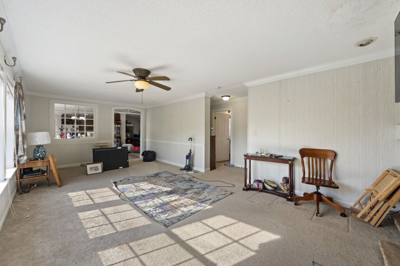 249 Hammock Street Photo 10