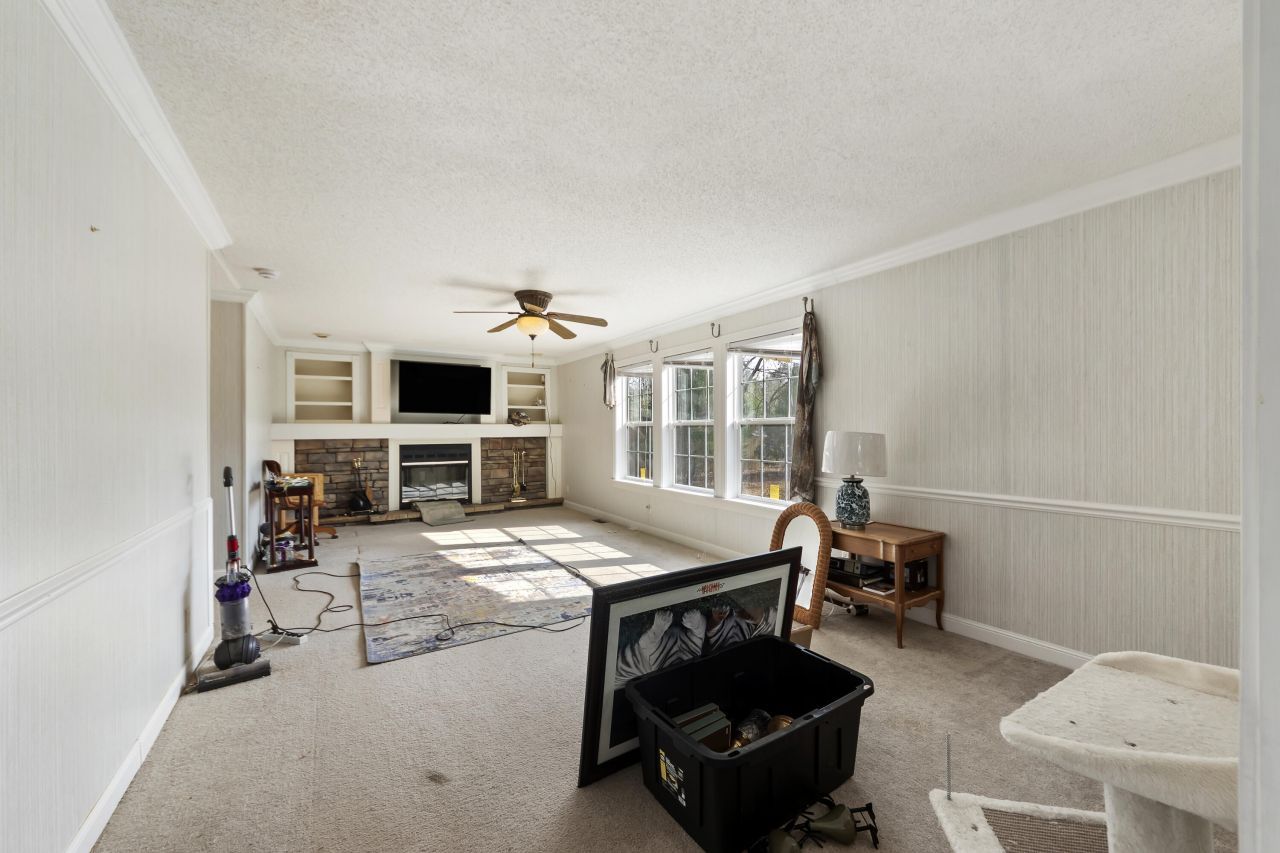 249 Hammock Street Photo 11