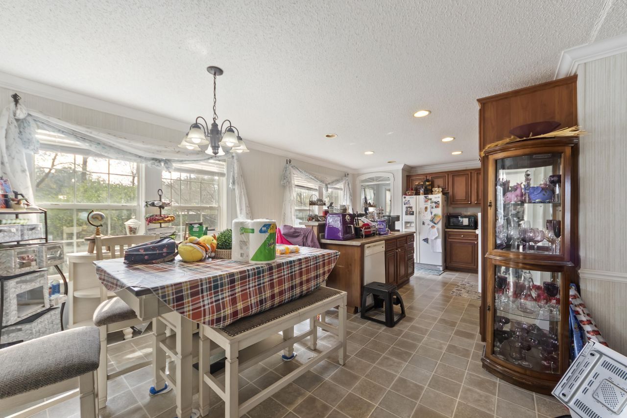 249 Hammock Street Photo 12