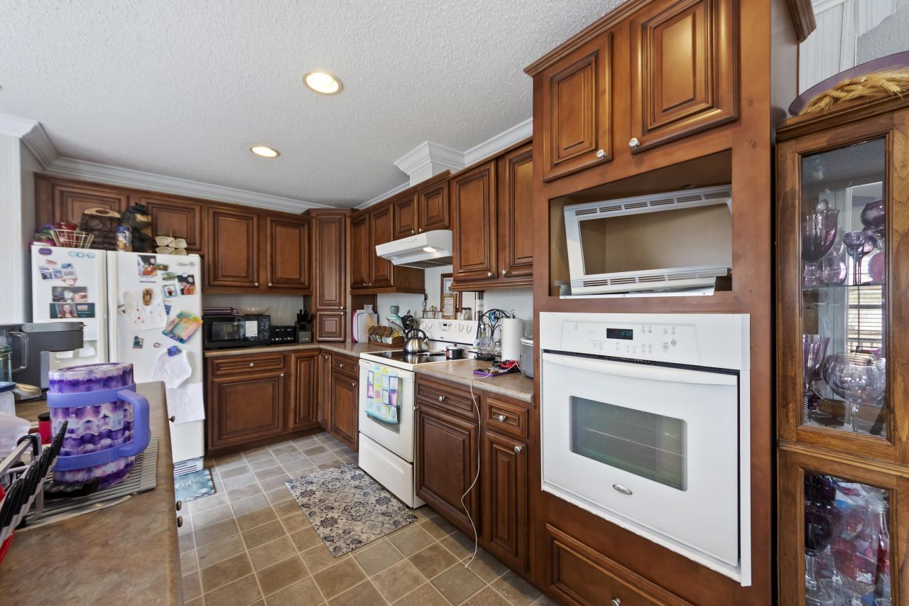 249 Hammock Street Photo 14