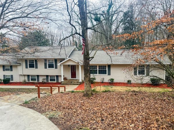 1515 Crestway Drive, Athens, TN 37303