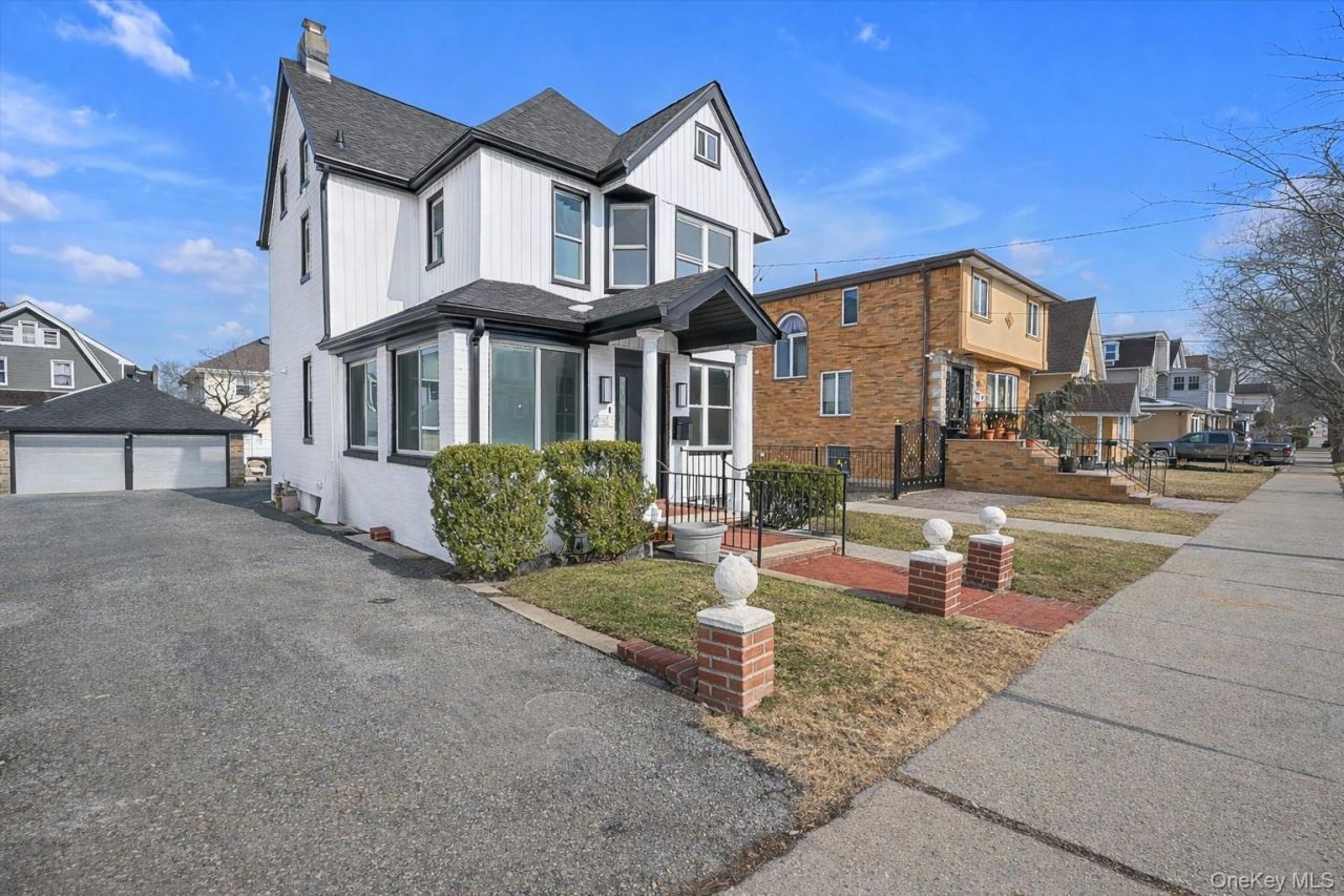 154-25 13th Avenue, Whitestone, NY 11357 Main Photo