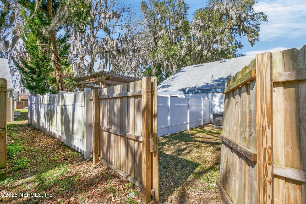 1270 Wonderwood Drive, Jacksonville, FL 32233 Photo