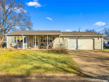 1400 ALTON Street, Pekin, IL 61554