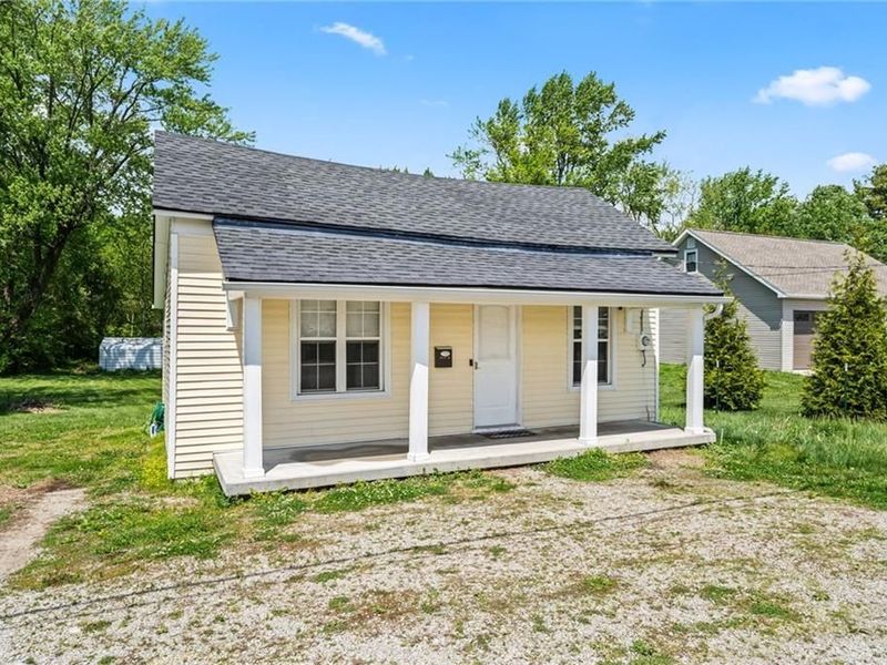 79 W Mound Street, Sabina, OH 45169 Photo 2
