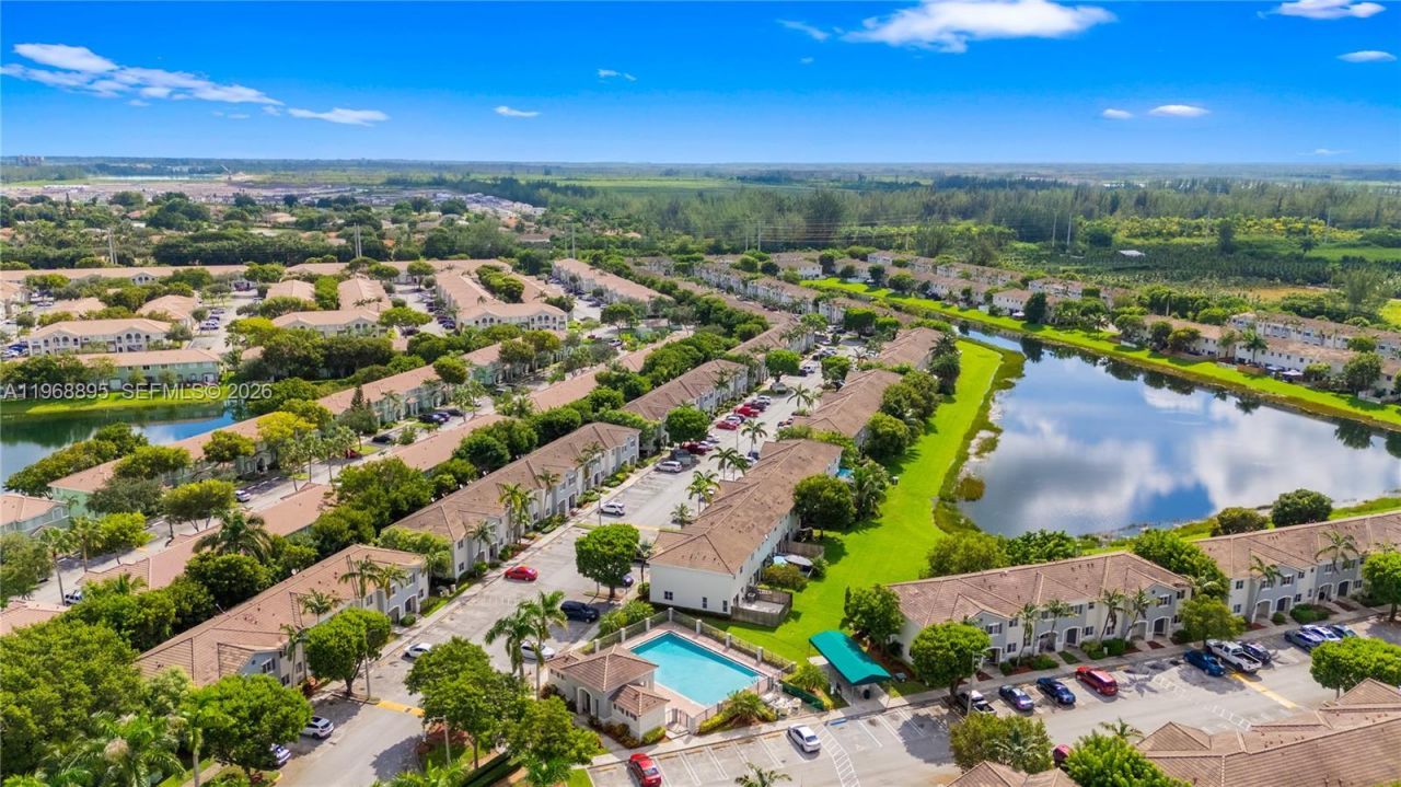 1621 SE 30th St , Unit -, Homestead, FL 33035 Photo