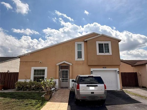 19804 NW 67th Ct, Hialeah, FL 33015
