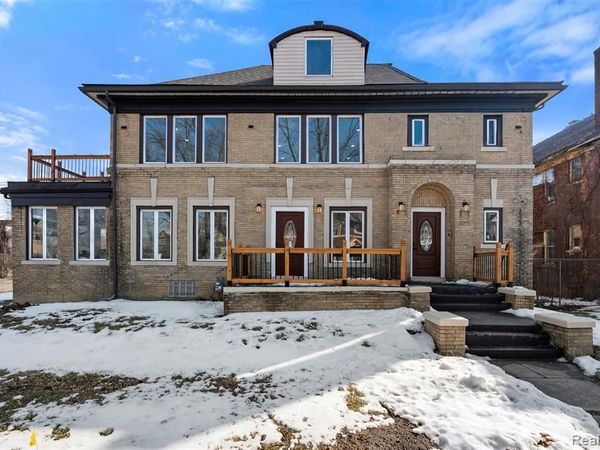 2409 Calvert Street, Detroit, MI 48206