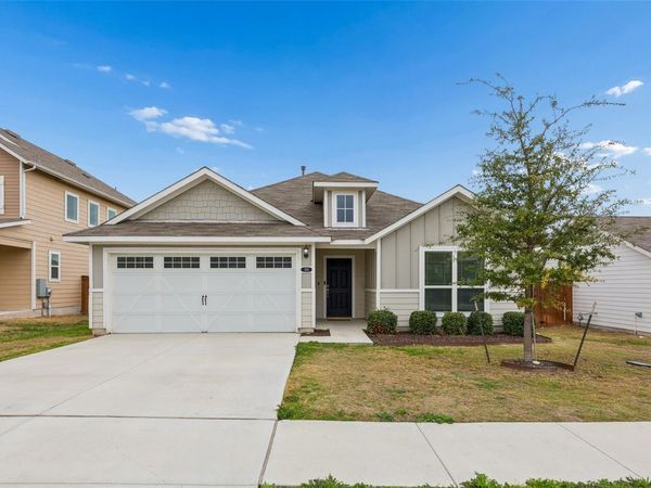 359 Spiny Lizard LN, San Marcos, TX 78666