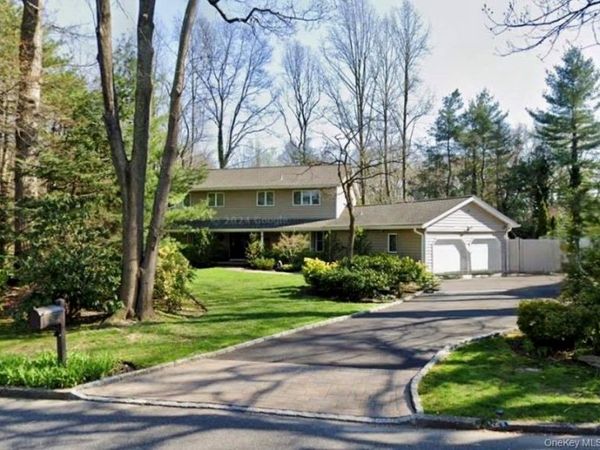 42 Hearthstone Drive, Dix Hills, NY 11746