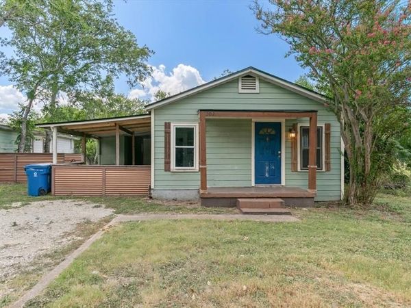 304 S Colorado Street, Whitney, TX 76692