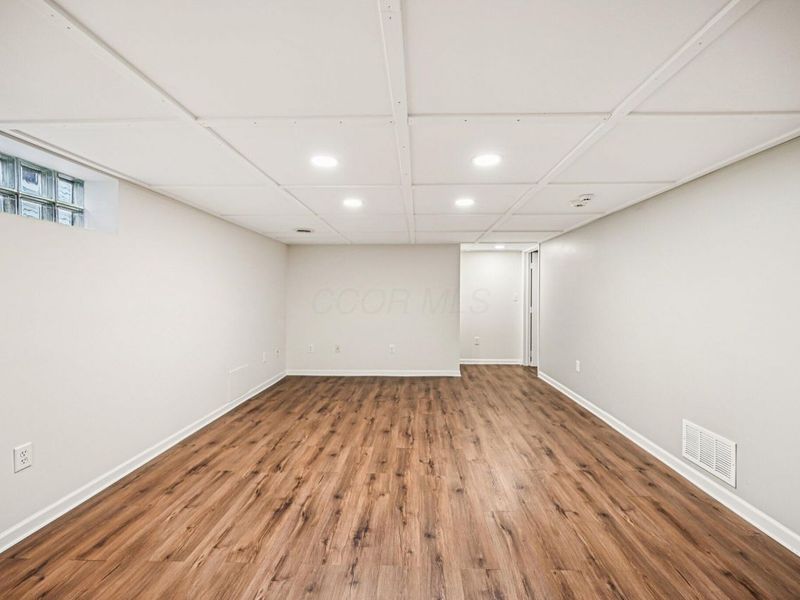 122 W Rathbone Avenue, Columbus, OH 43214 Photo 16