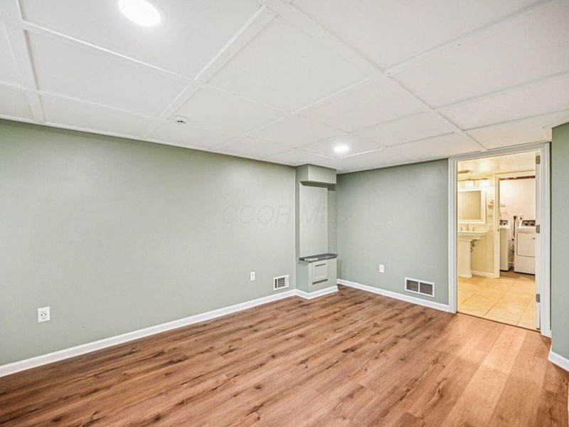 122 W Rathbone Avenue, Columbus, OH 43214 Photo 18