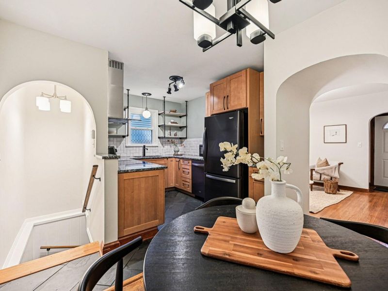 122 W Rathbone Avenue, Columbus, OH 43214 Photo 6