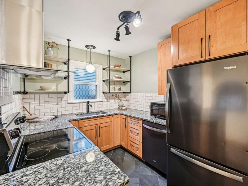 122 W Rathbone Avenue, Columbus, OH 43214 Photo 8