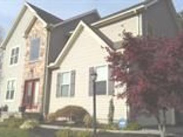 2831 PRIMROSE LANE N, YORK, PA 17404