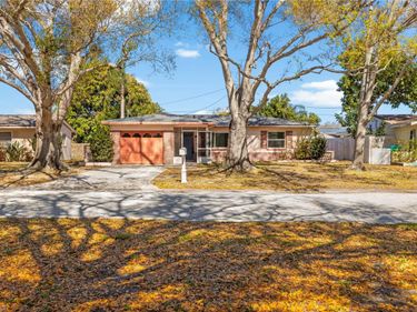 5589 46TH AVENUE N, KENNETH CITY, FL 33709