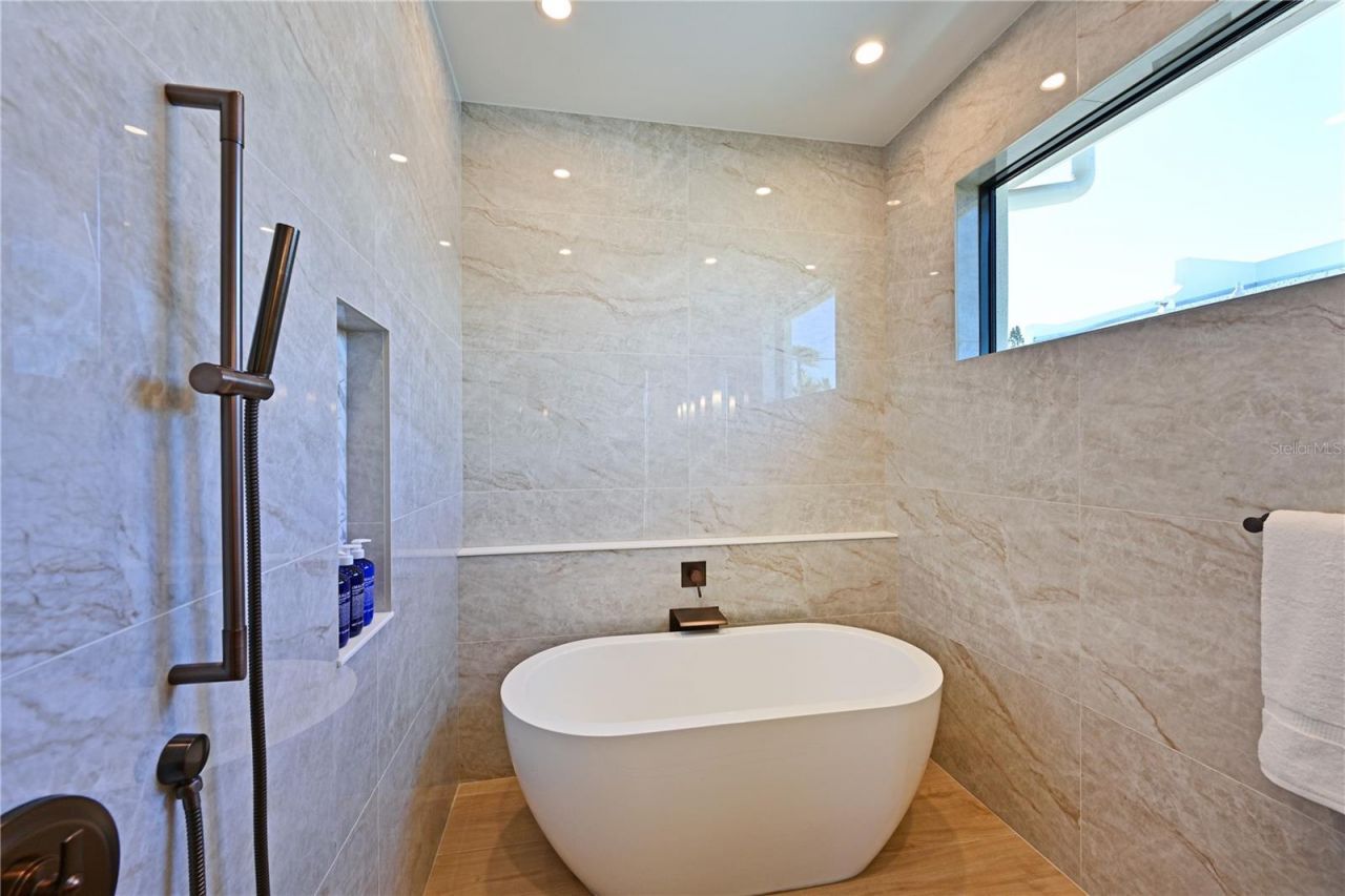 111 Palmetto Avenue, Anna Maria, FL 34216 Photo