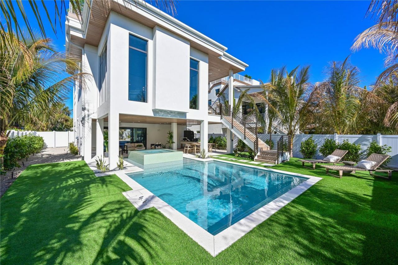 111 Palmetto Avenue, Anna Maria, FL 34216 Photo