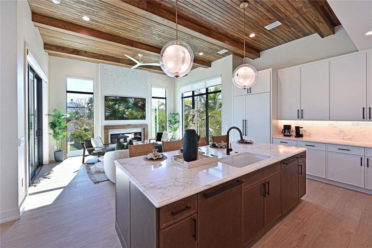 111 Palmetto Avenue, Anna Maria, FL 34216 Photo