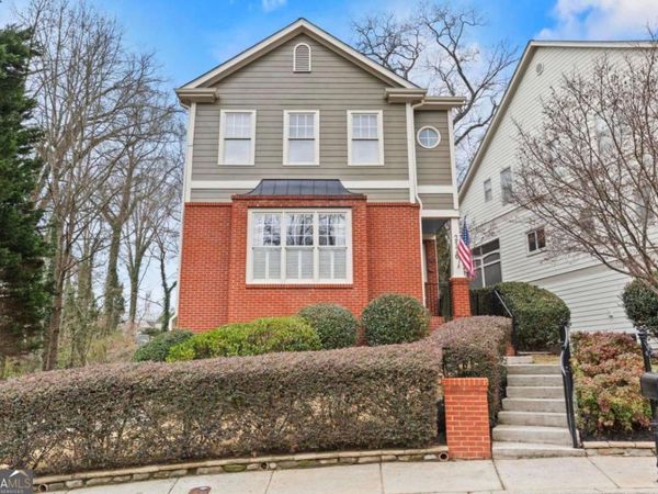 2136 Parkview Lane NW, Atlanta, GA 30318